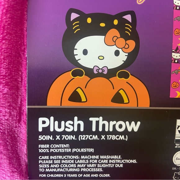 NEW! Hello Kitty Halloween Blanket, Pink Sanrio Hello Kitty Witch Plush Blanket - Picture 4 of 9